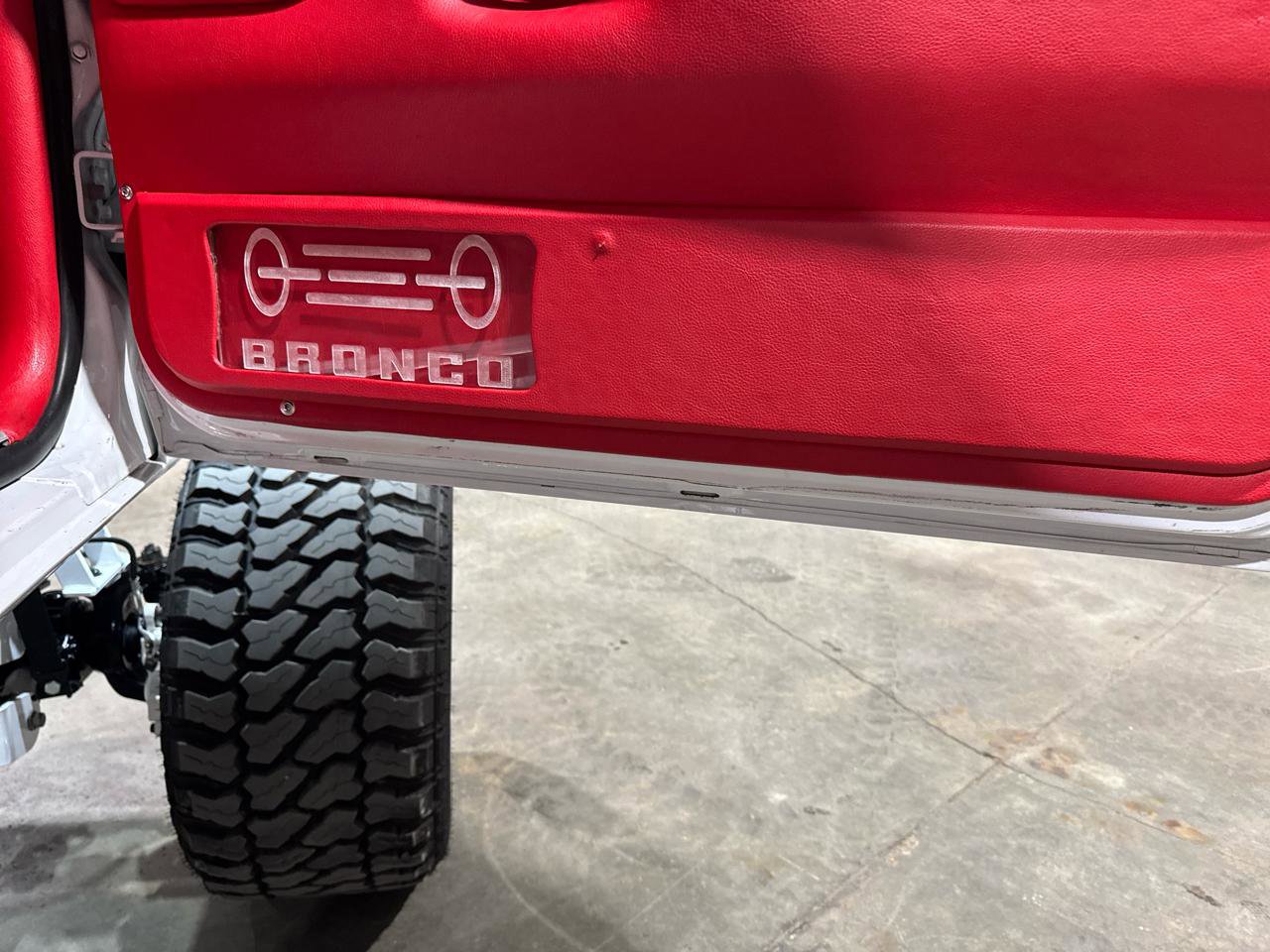 Used 1994 Ford Bronco XLT image 80
