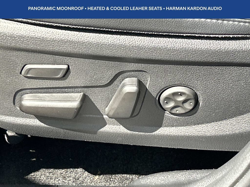 Used 2021 Hyundai Santa Fe Limited FWD image 18