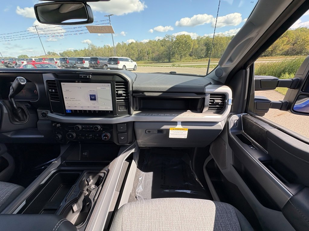 New 2026 Ford F350 XLT w/ XLT Premium Package image 32