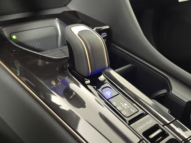 Used 2025 Toyota Crown Signia image 26