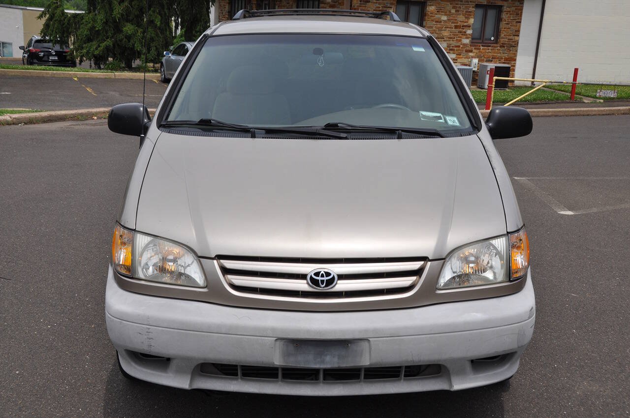 Used 2002 Toyota Sienna LE FWD image 3