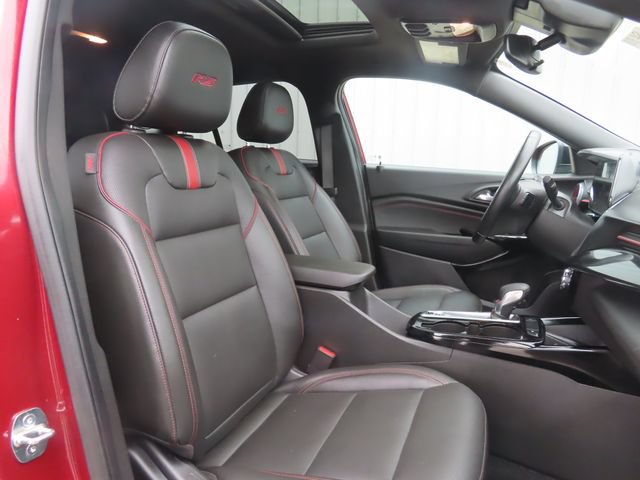 Used 2024 Chevrolet Trax RS w/ Sunroof Package FWD image 27