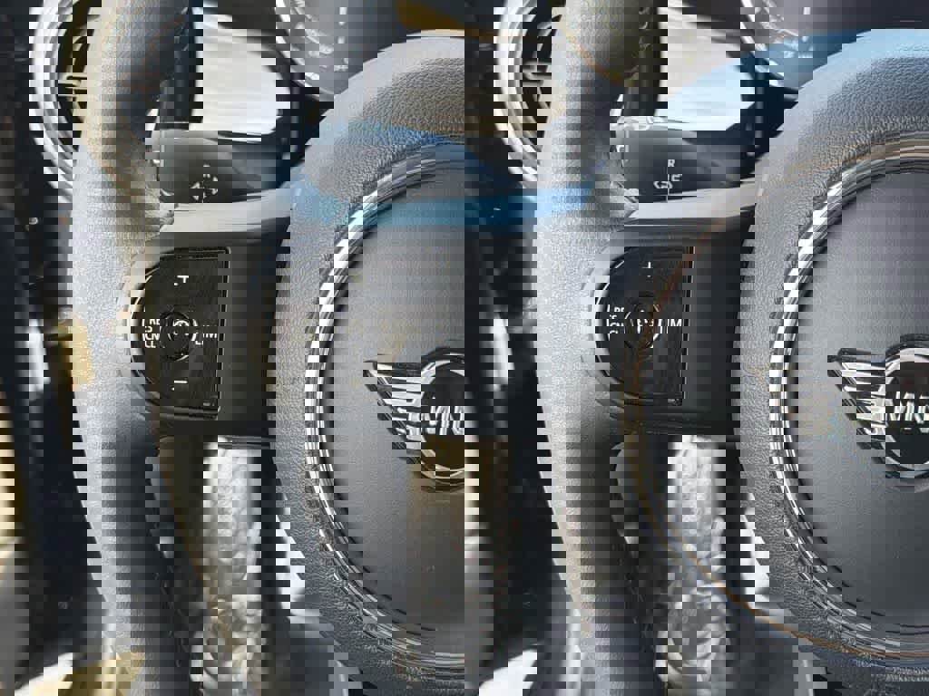 Used 2023 MINI Cooper SE image 13