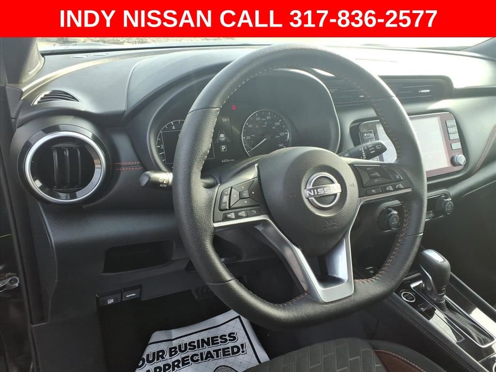 Used 2024 Nissan Kicks SR image 15