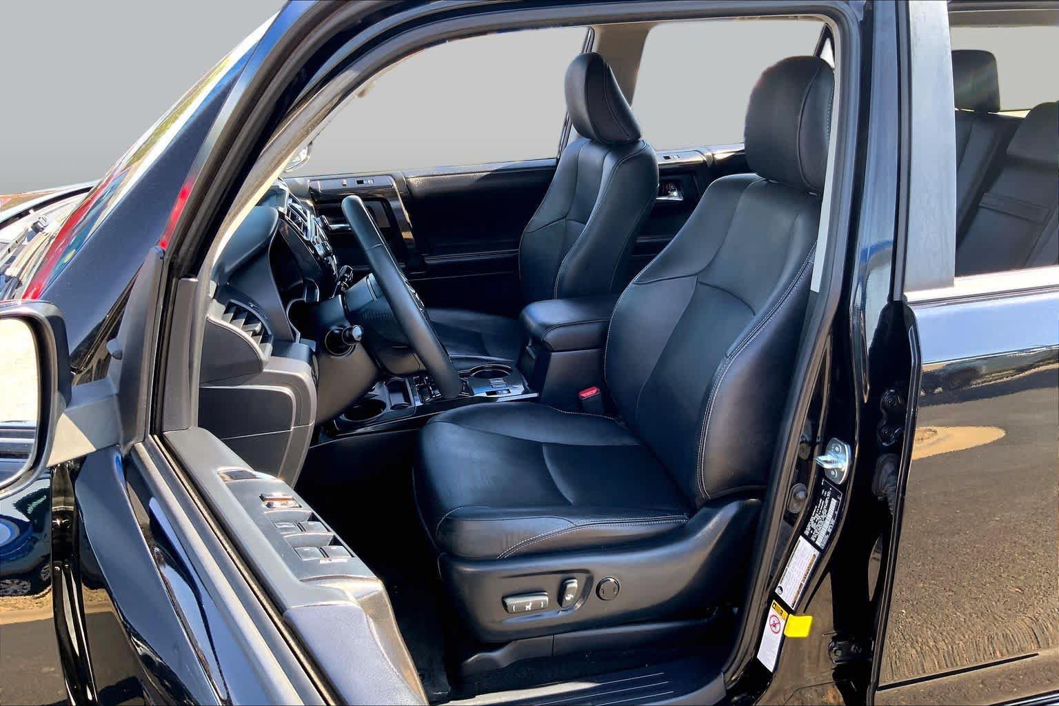 Used 2019 Toyota 4Runner Limited AWD/4WD image 8