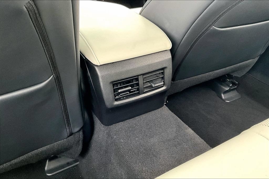 Used 2025 Lexus IS 350 F Sport w/ Navigation Package RWD image 30