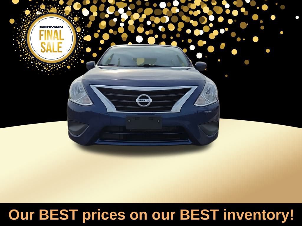 Used 2019 Nissan Versa SV image 3