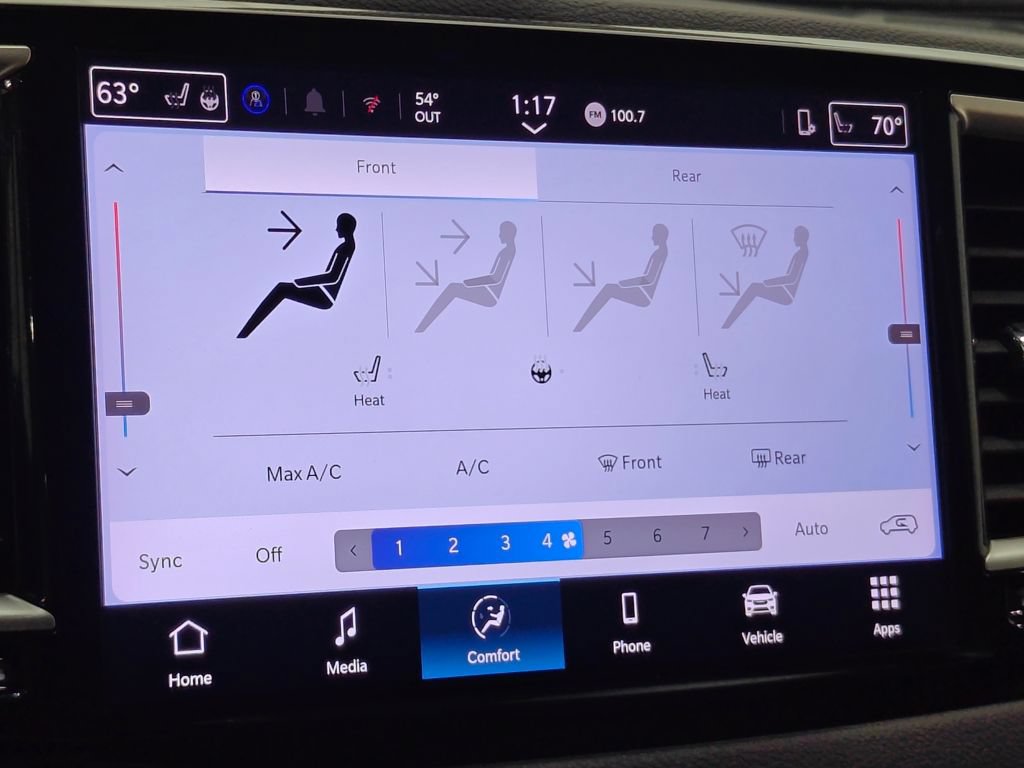 Used 2025 Chrysler Pacifica Select FWD image 41