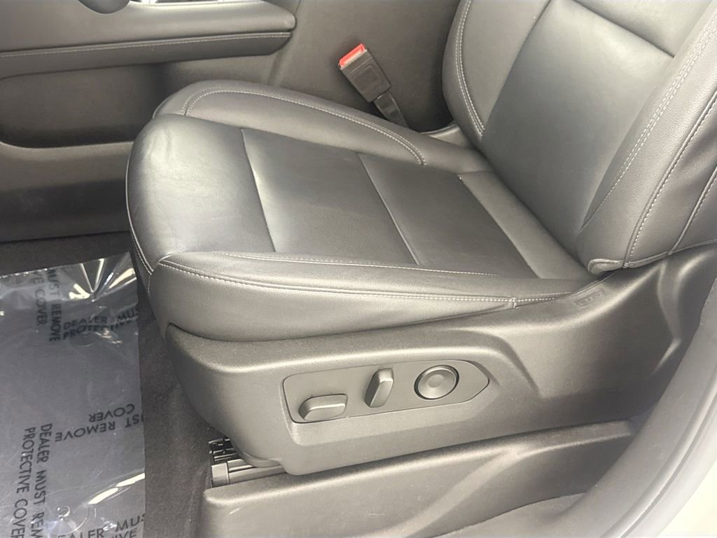 Used 2023 Chevrolet Suburban LT RWD image 19