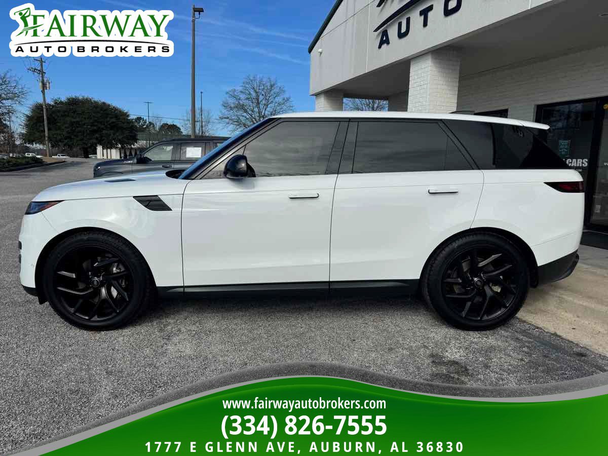 Used 2023 Land Rover Range Rover Sport SE image 9
