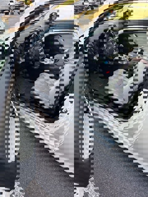 Used 2015 INFINITI Q60 Convertible w/ Premium Package image 18