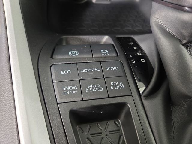 New 2025 Toyota RAV4 LE image 26