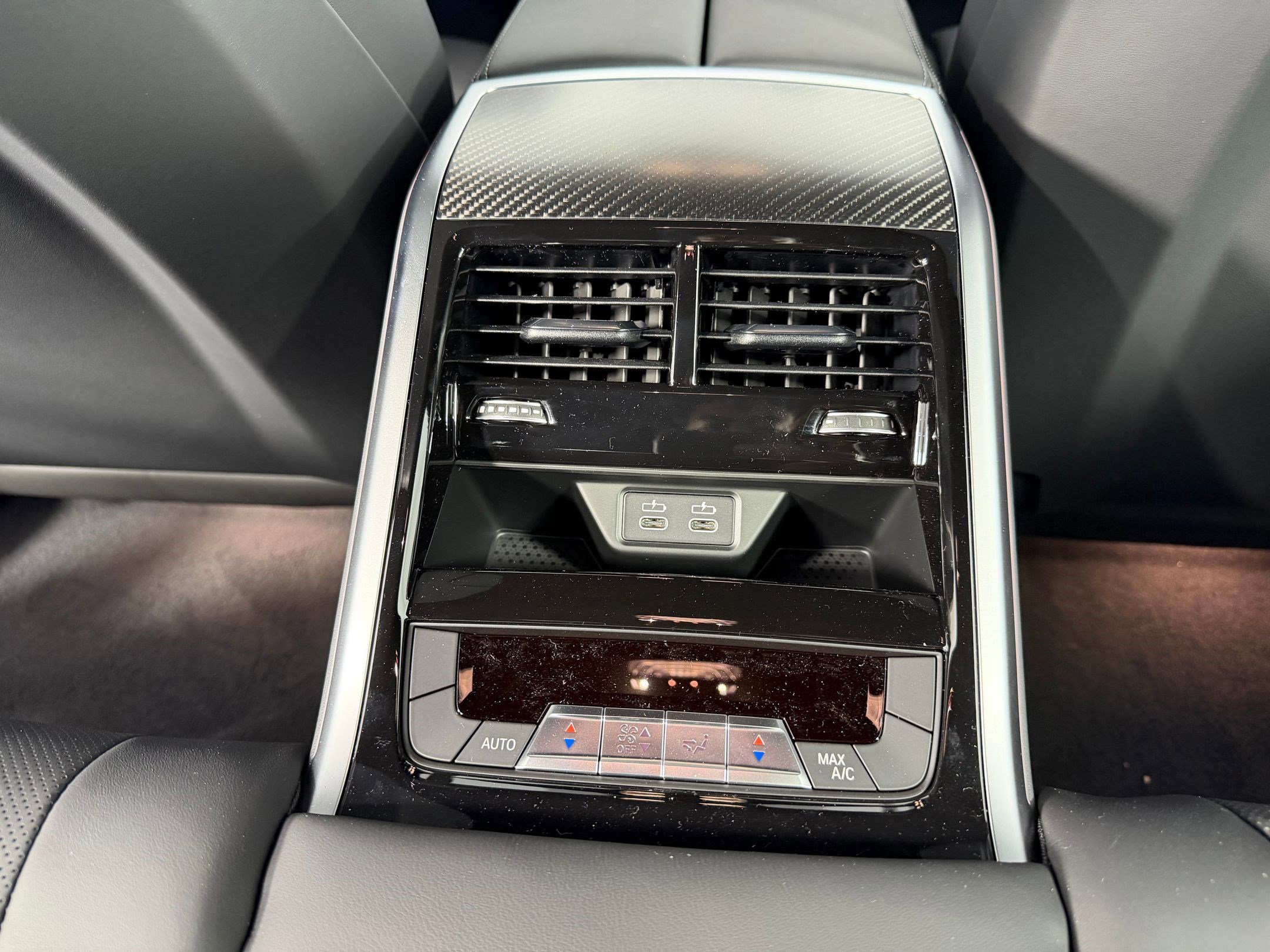 New 2026 BMW M850i xDrive image 31