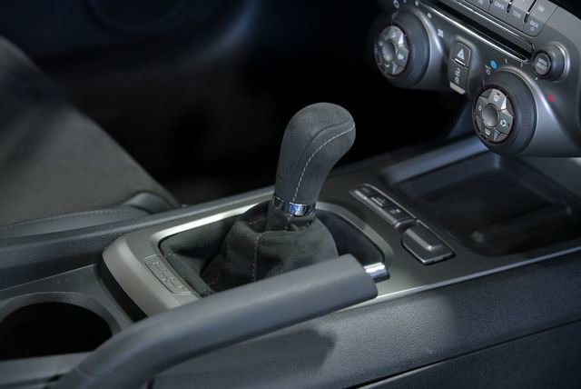 Used 2015 Chevrolet Camaro Z/28 RWD image 42