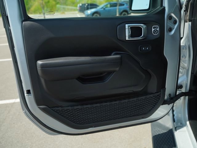 Used 2023 Jeep Gladiator Sport image 14