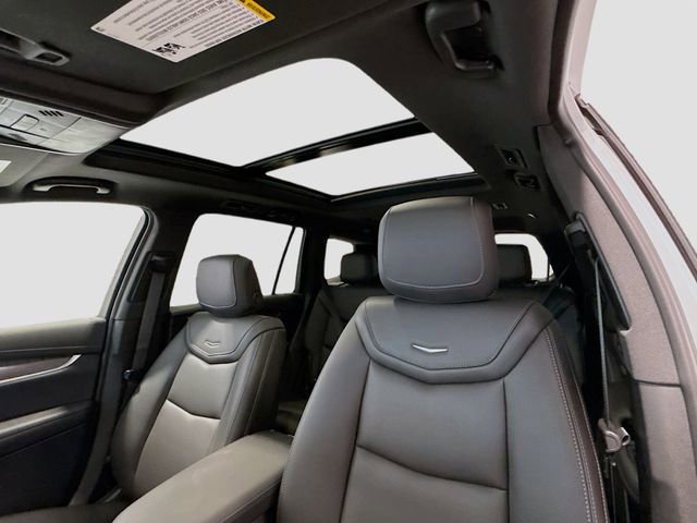 New 2025 Cadillac XT6 Luxury image 19