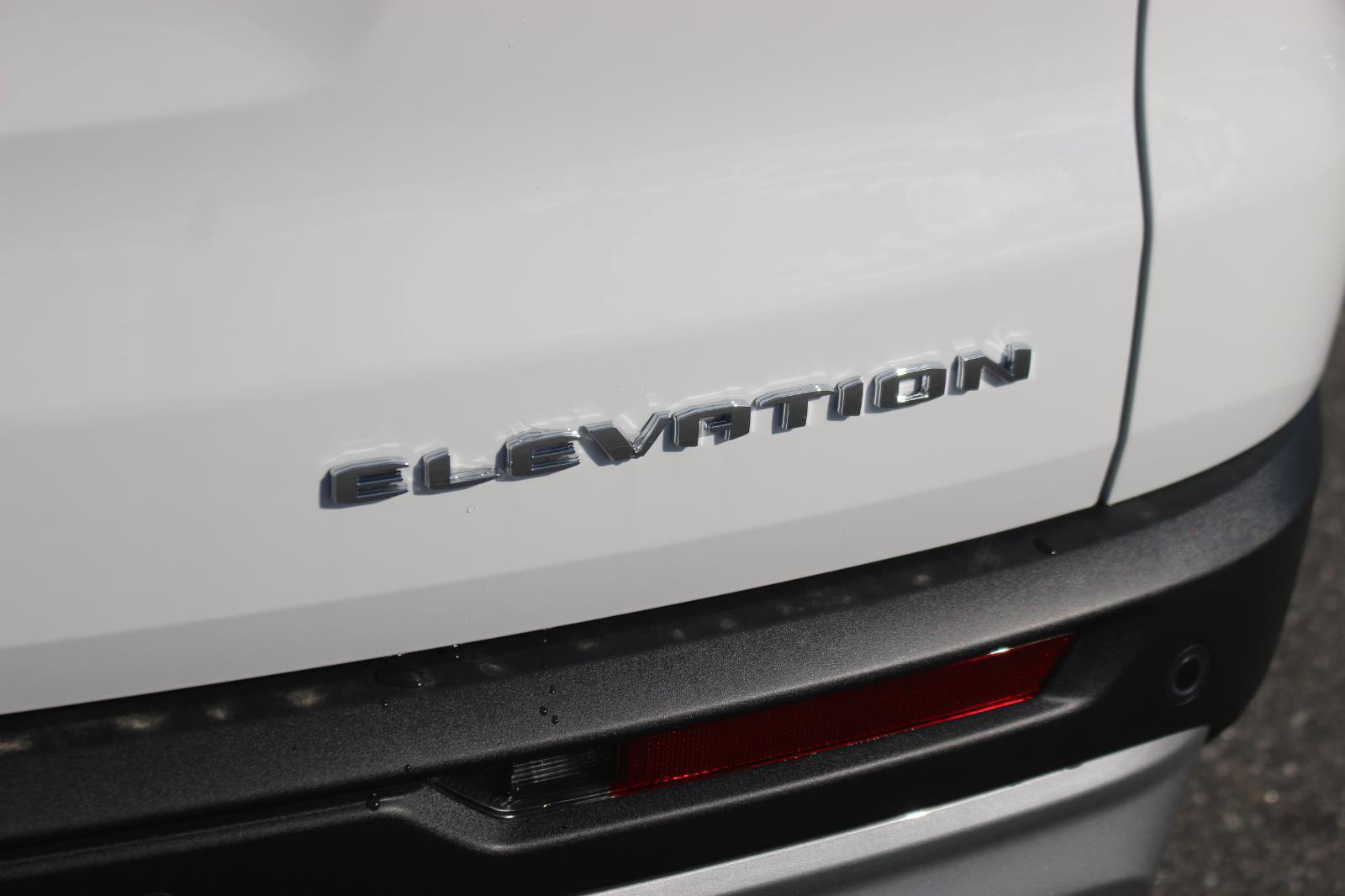 New 2026 GMC Acadia Elevation image 10