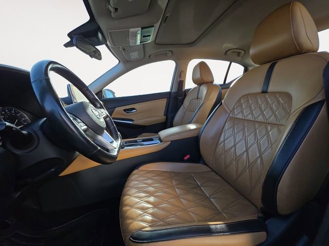 Used 2021 Nissan Sentra SV w/ SV Premium Package image 9