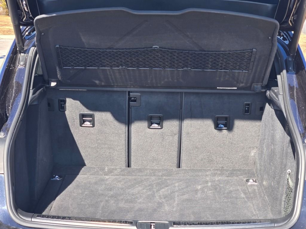 Used 2017 Porsche Macan Turbo image 15