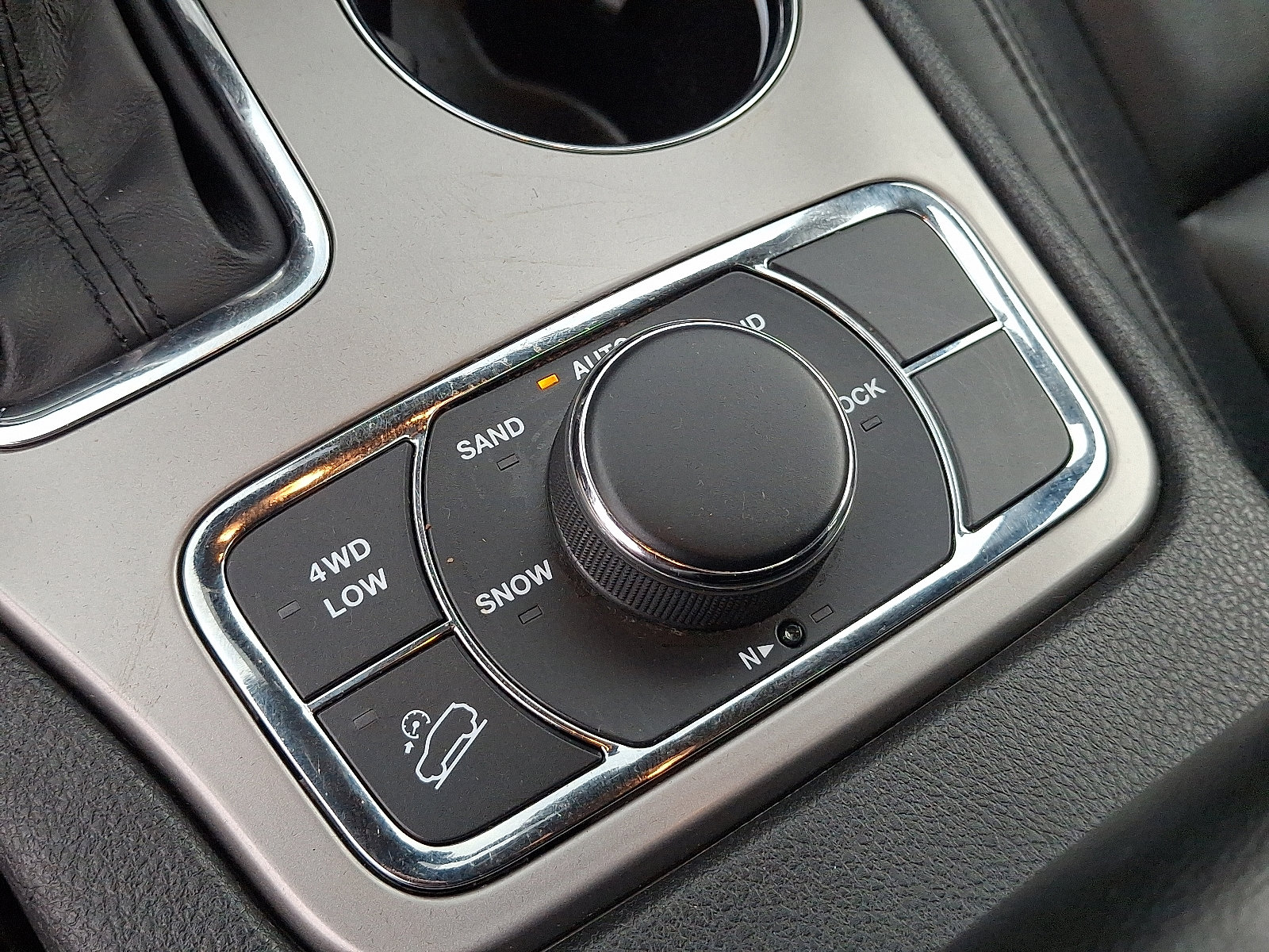 Used 2022 Jeep Grand Cherokee Limited image 28