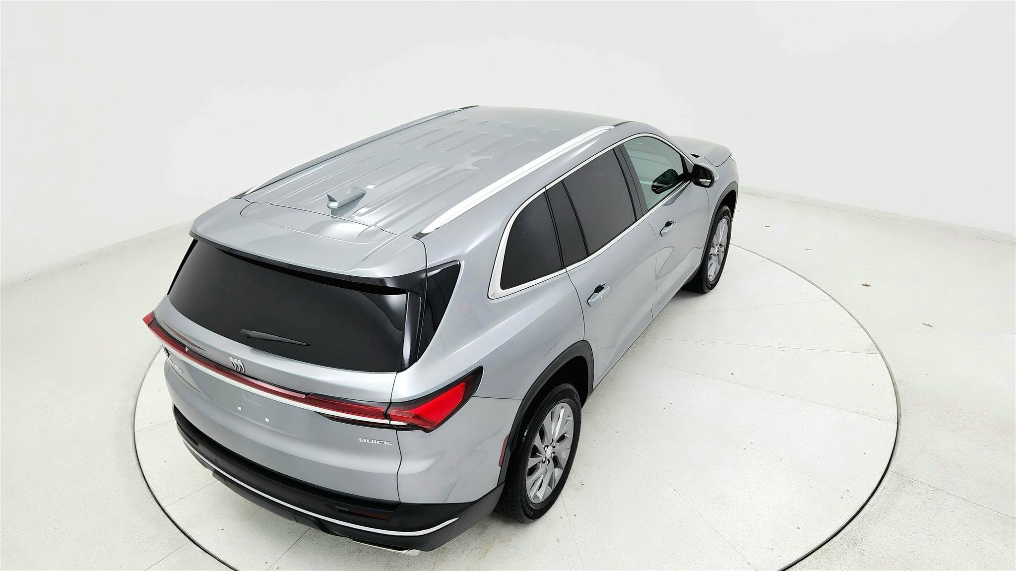 Used 2025 Buick Enclave Preferred image 17