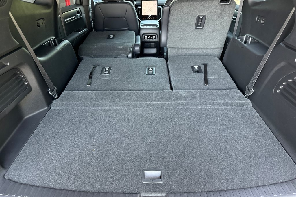 New 2026 GMC Acadia Elevation w/ Super Cruise Package AWD/4WD image 17