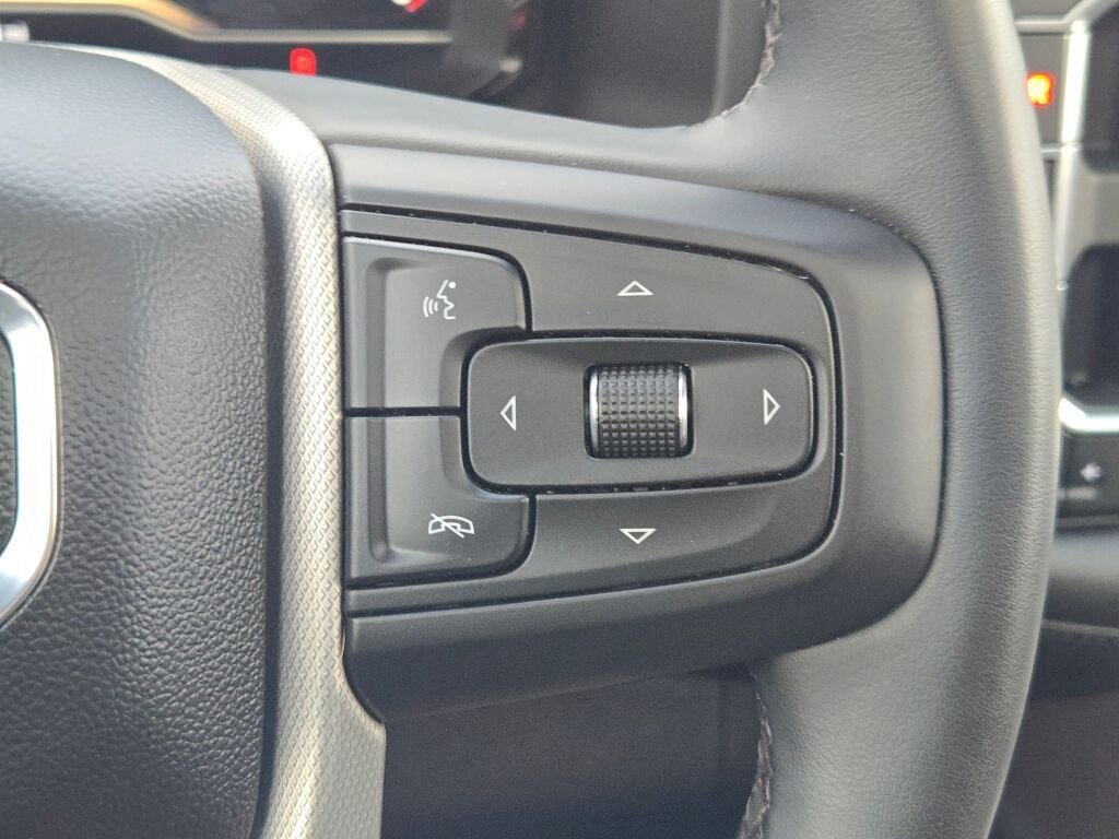 Used 2023 GMC Yukon XL Denali AWD/4WD image 40