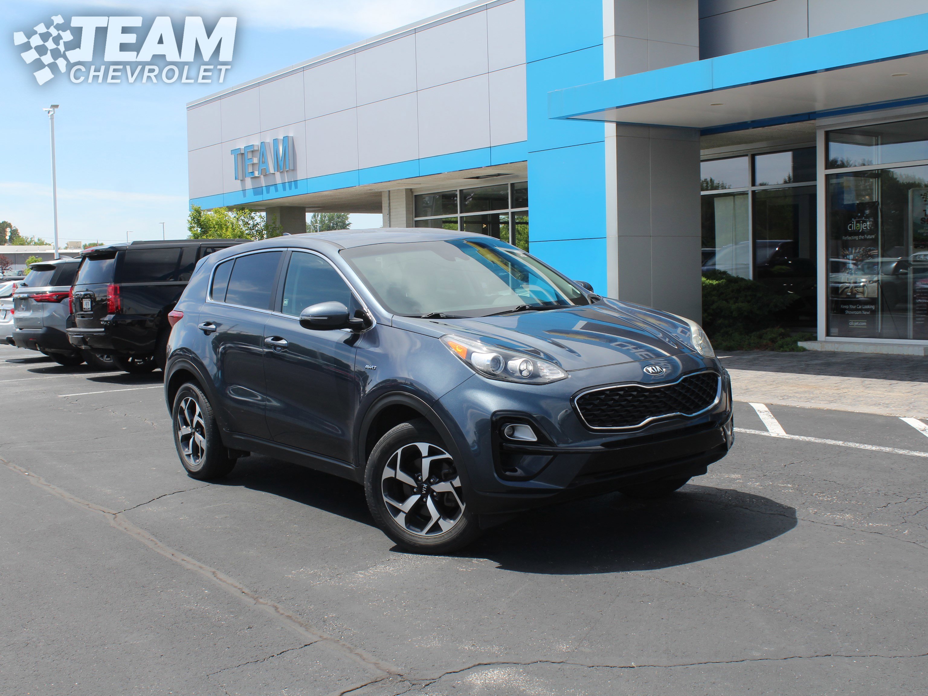 Used 2020 Kia Sportage LX w/ LX Popular Package AWD/4WD image 2
