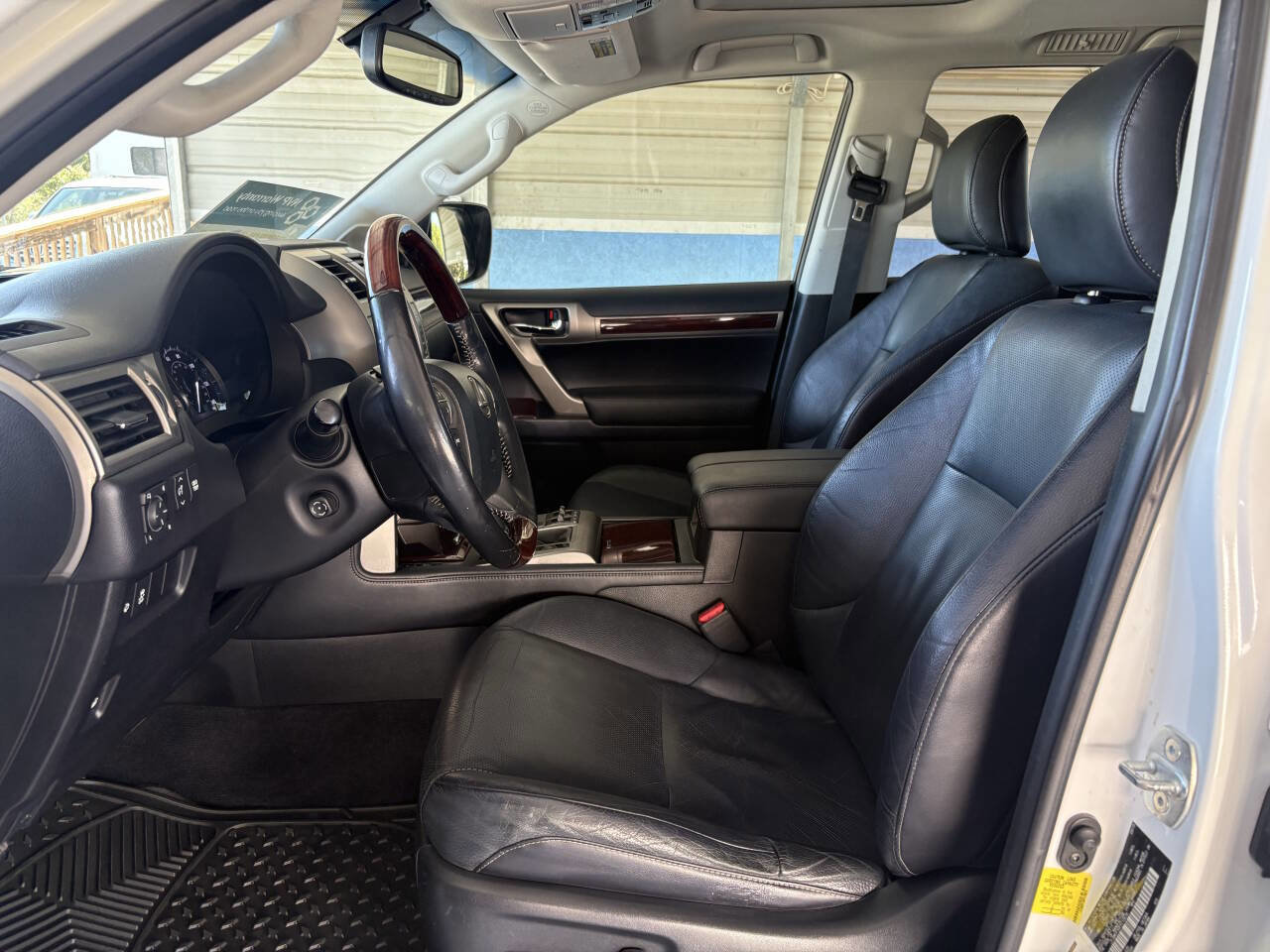 Used 2015 Lexus GX 460 w/ Premium Package image 11