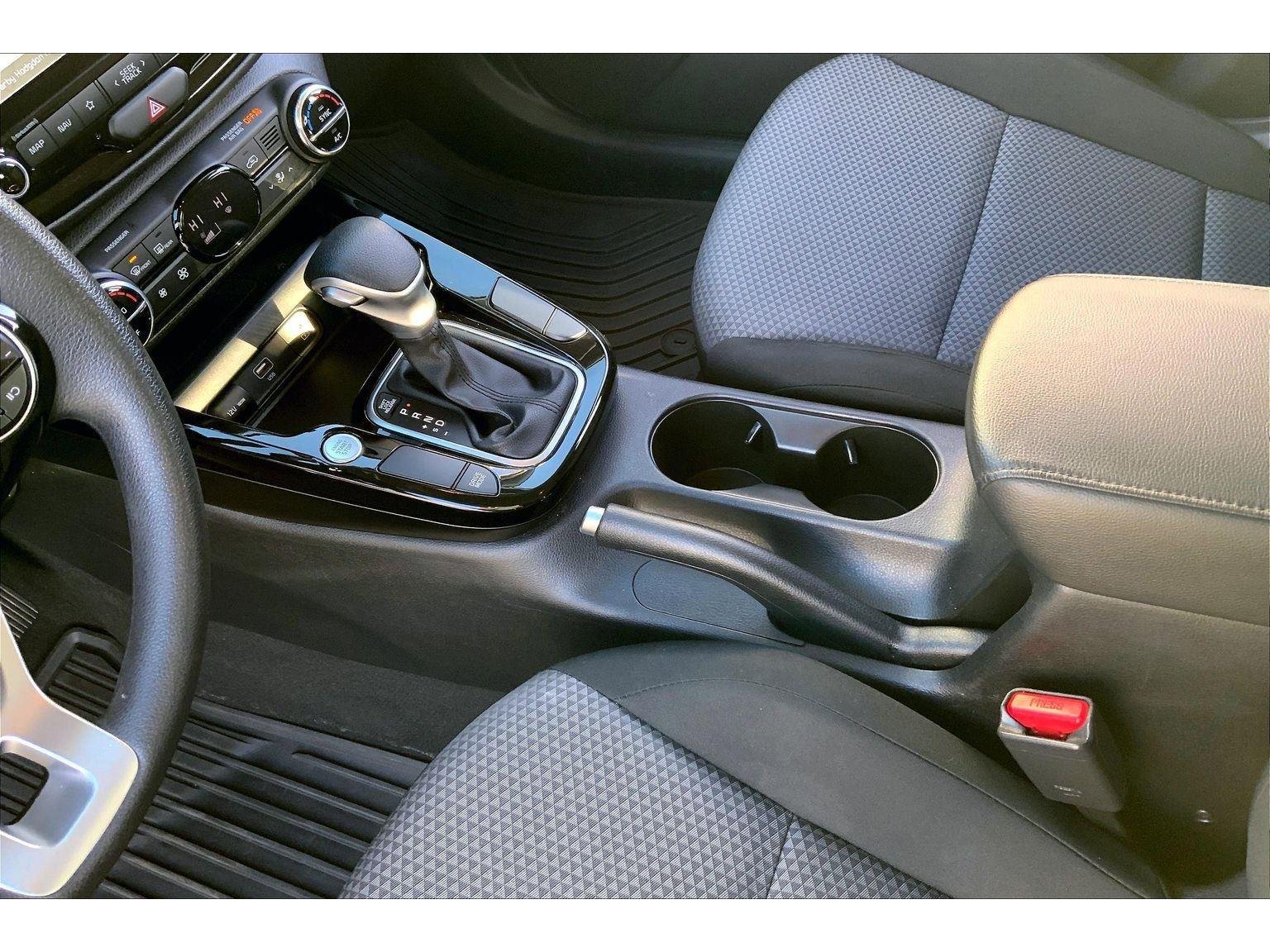 Used 2023 Kia Soul S image 16