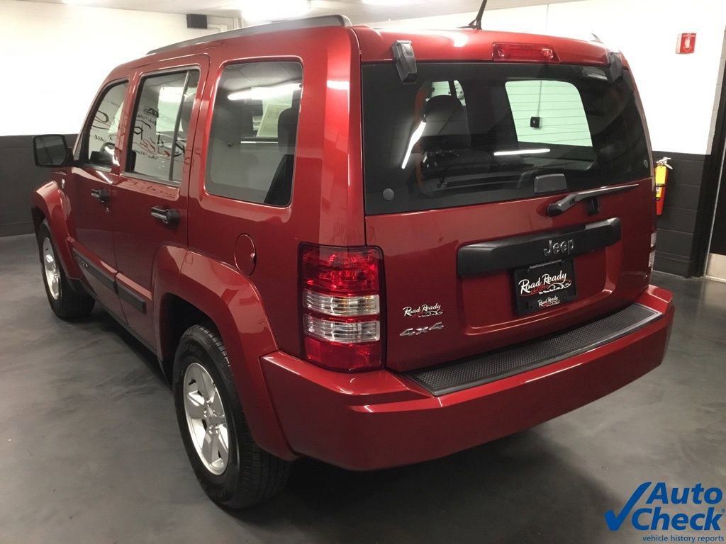 Used 2011 Jeep Liberty Sport image 7