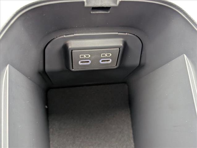 New 2025 Toyota RAV4 XLE image 23