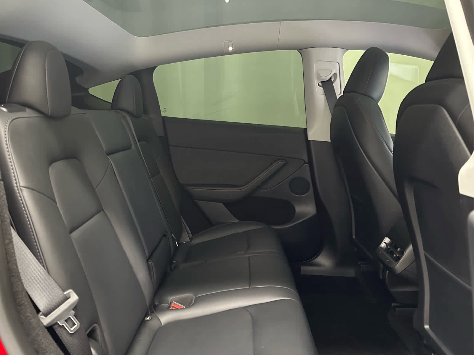 Used 2024 Tesla Model Y Long Range image 20