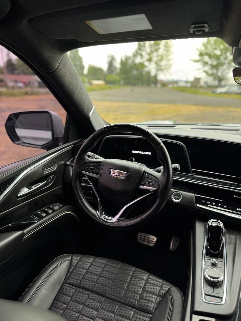 Used 2023 Cadillac Escalade V AWD/4WD image 45