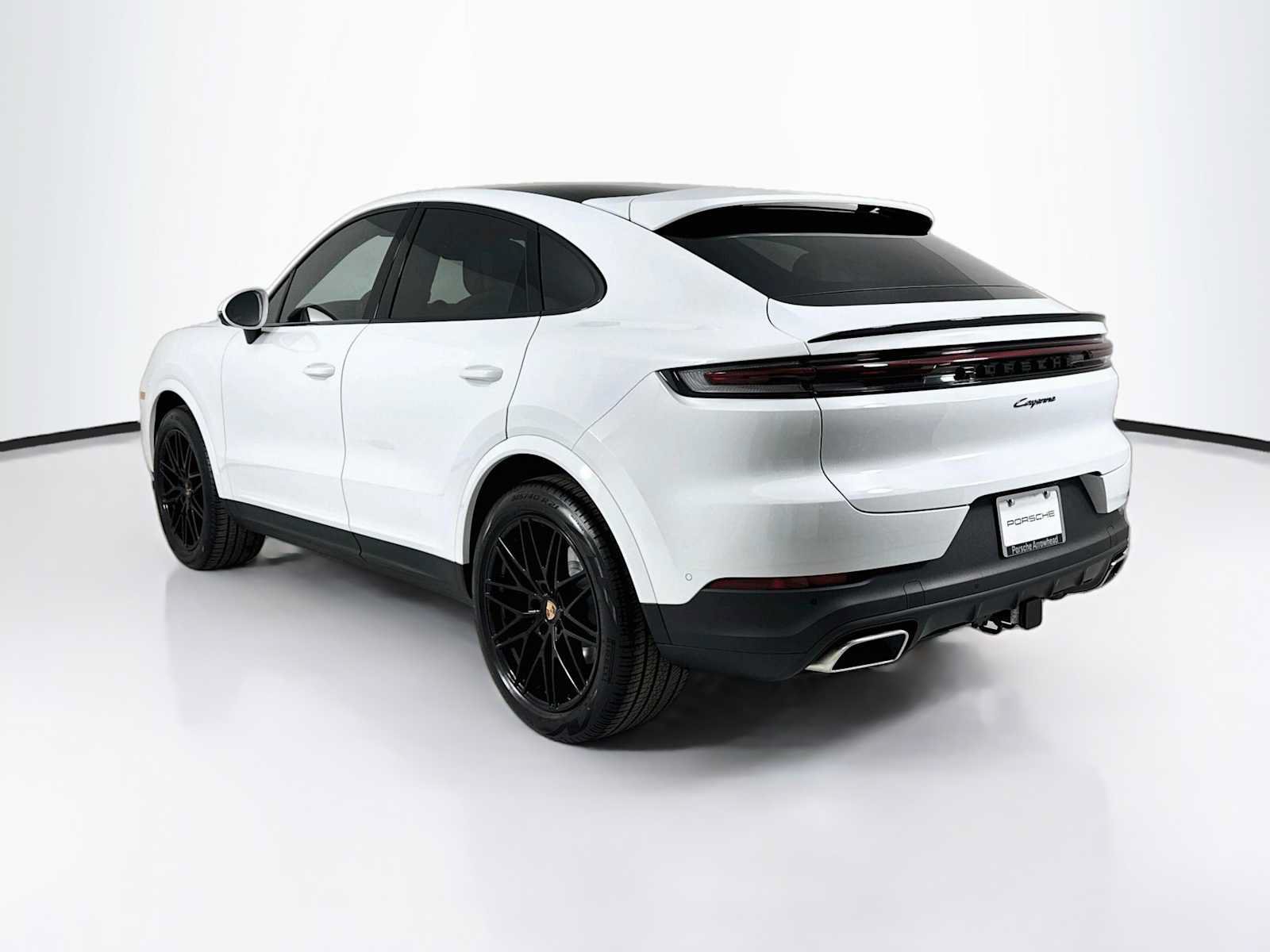 New 2026 Porsche Cayenne Coupe AWD/4WD image 3