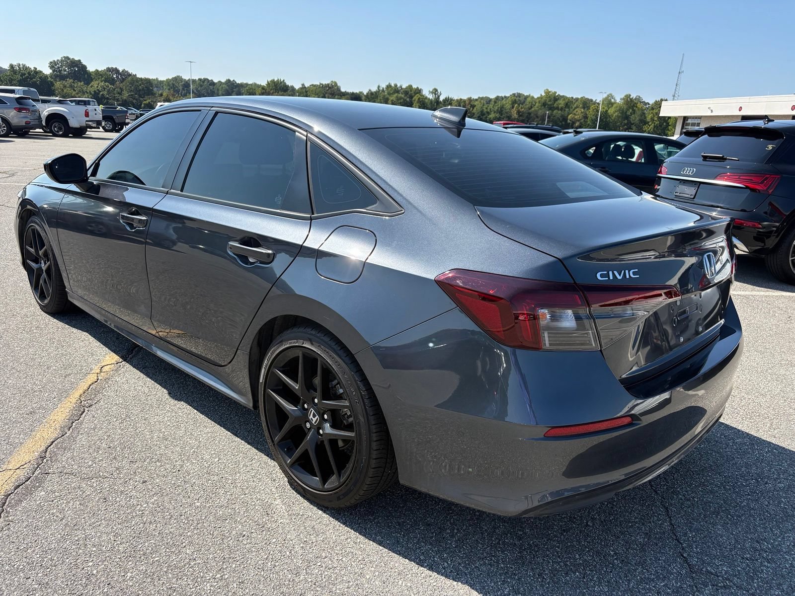Used 2025 Honda Civic Sport image 7