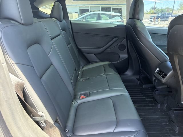 Used 2022 Tesla Model Y Performance AWD/4WD image 5
