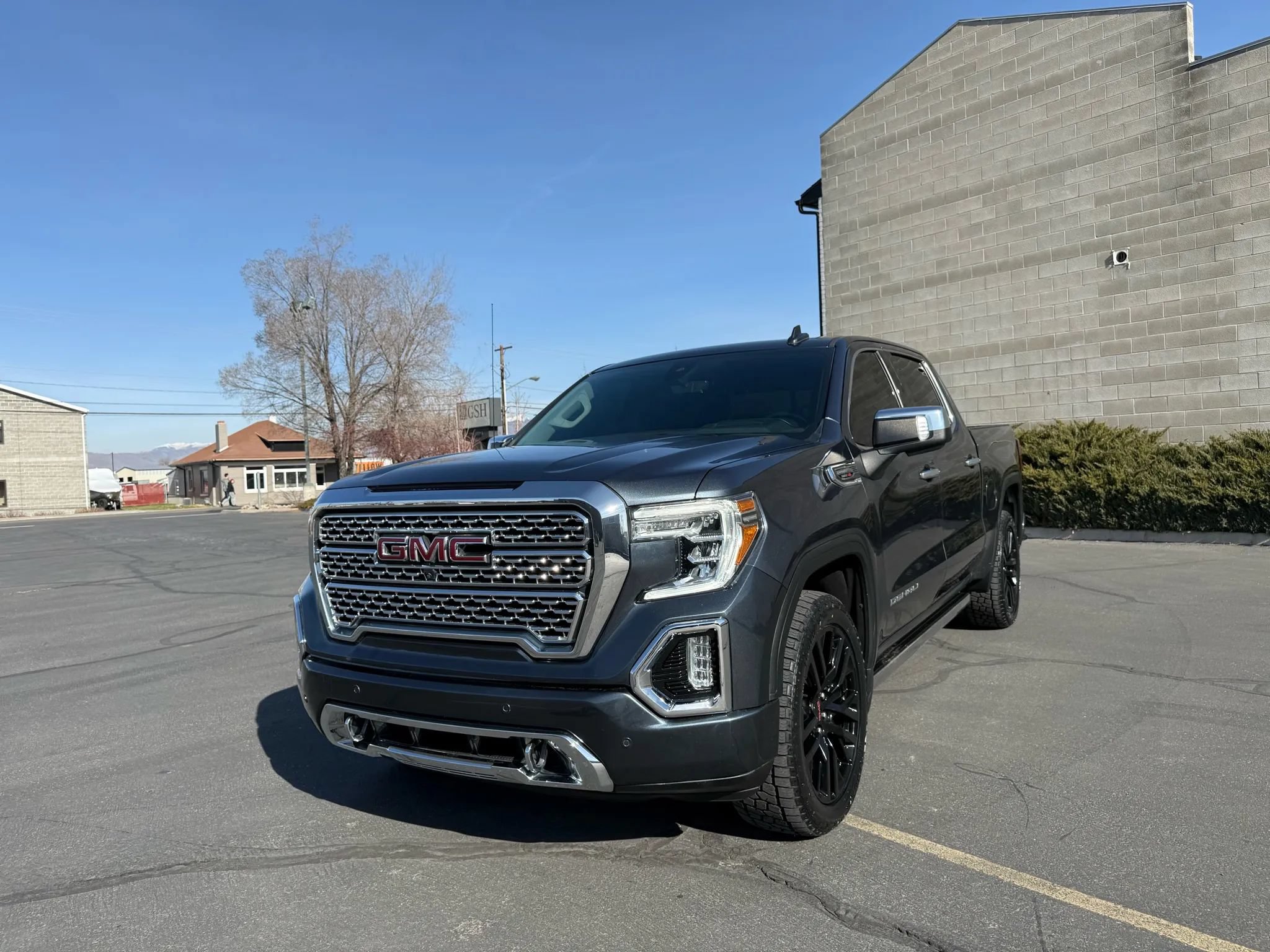 Used 2021 GMC Sierra 1500 Denali w/ Denali Ultimate Package AWD/4WD image 1