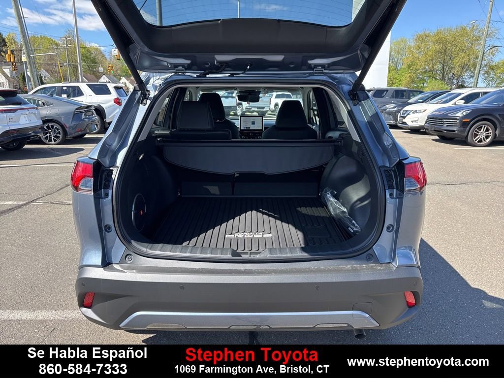 Used 2026 Toyota Corolla Cross XLE AWD/4WD image 26