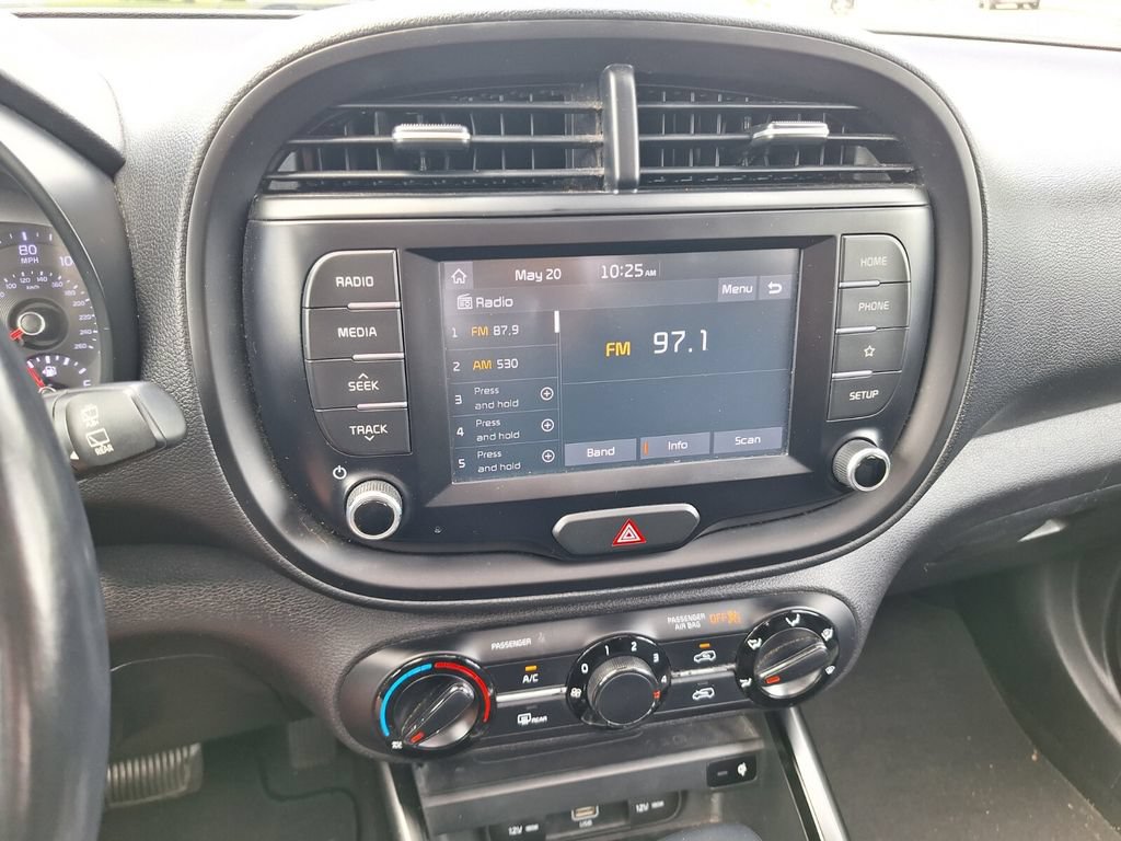 Used 2020 Kia Soul GT-Line w/ GT 2.0L Power Sunroof Package FWD image 13
