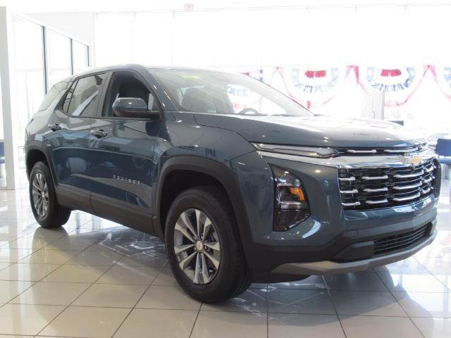 New 2026 Chevrolet Equinox LT image 2