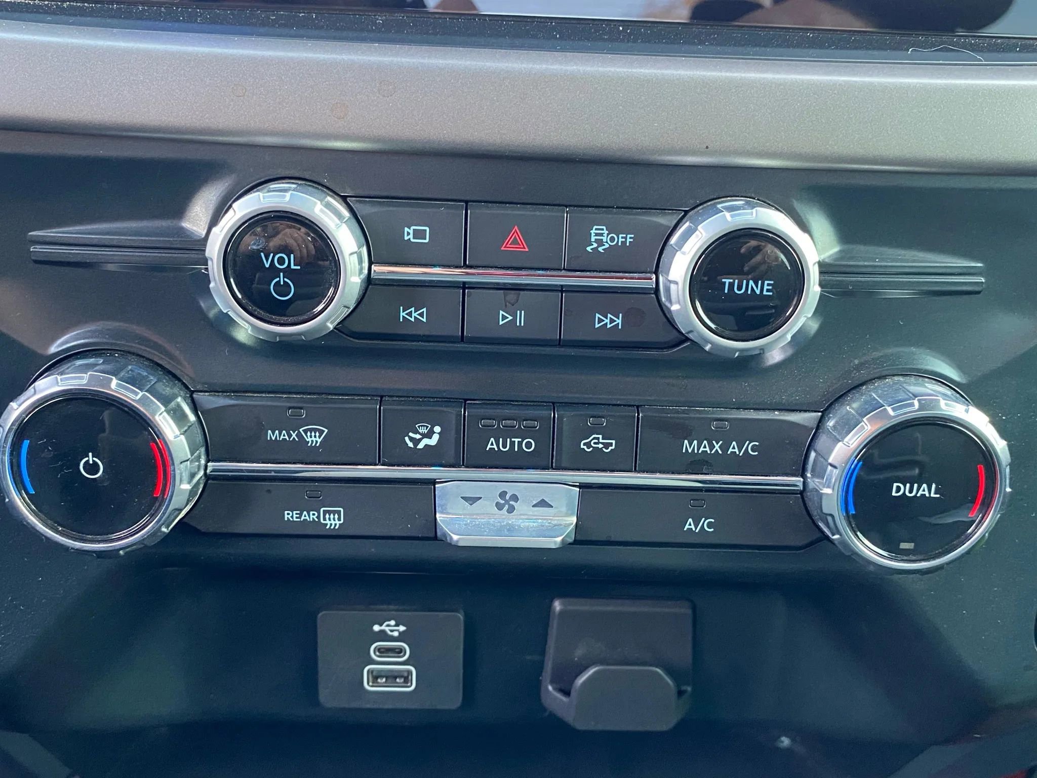 Used 2025 Ford F150 XLT w/ Equipment Group 301A Standard image 17