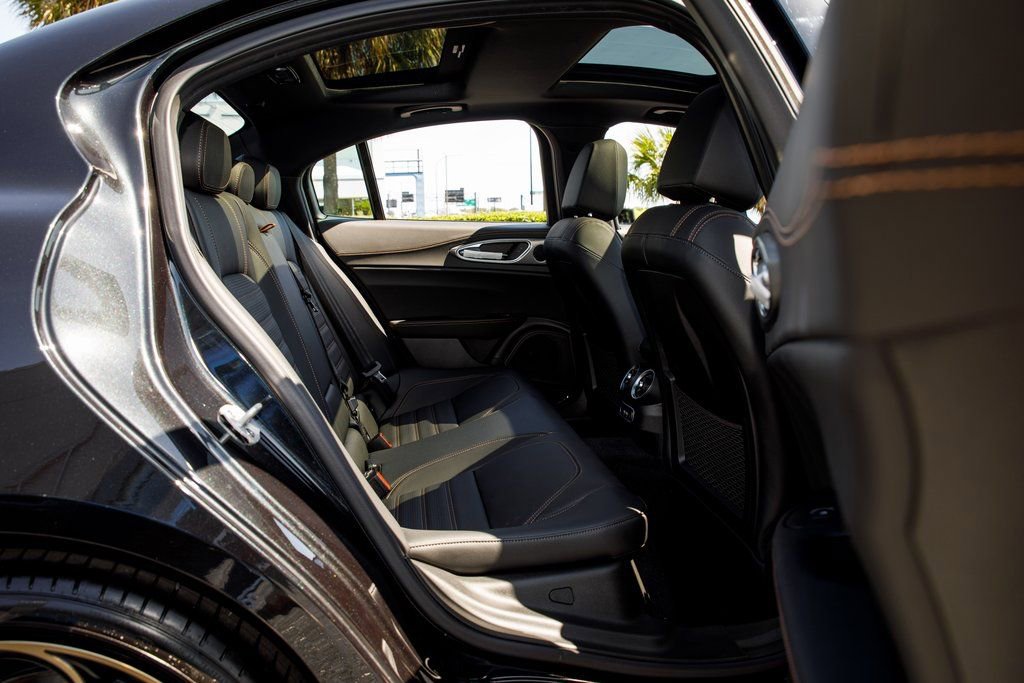 New 2025 Alfa Romeo Giulia w/ Driving Assist Package image 36