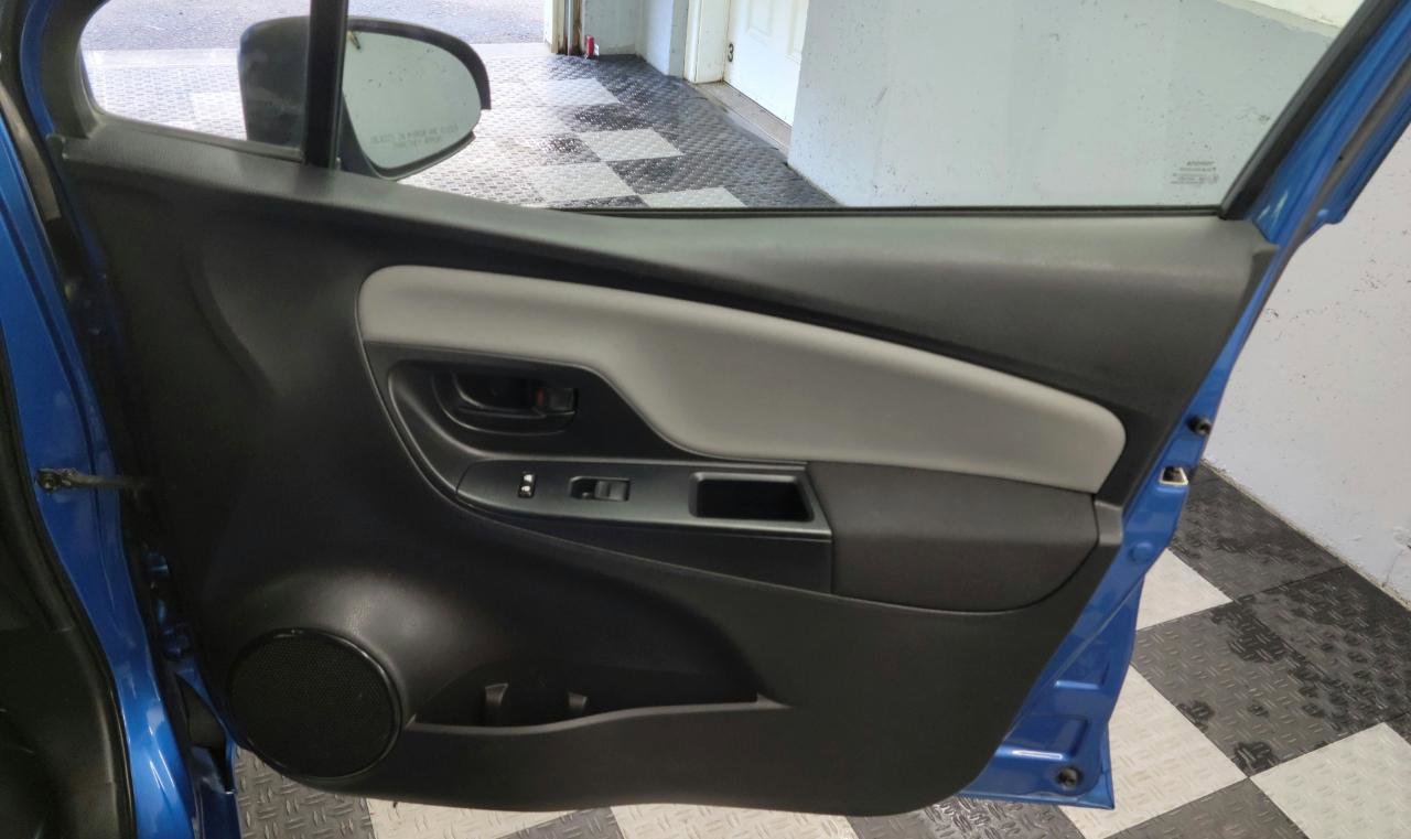 Used 2016 Toyota Yaris L FWD image 19