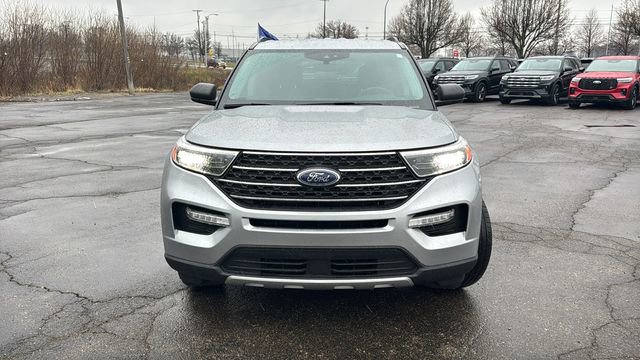 Certified 2023 Ford Explorer XLT w/ Equipment Group 202A image 31