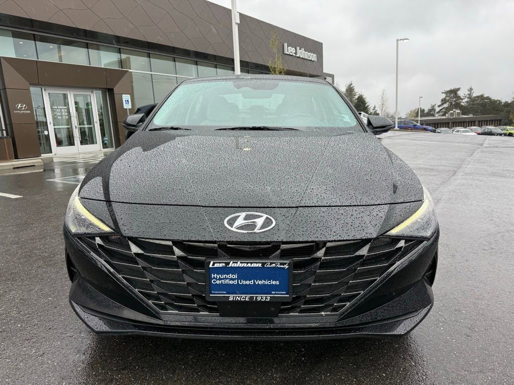 Used 2023 Hyundai Elantra Limited w/ Winter Weather Package image 8