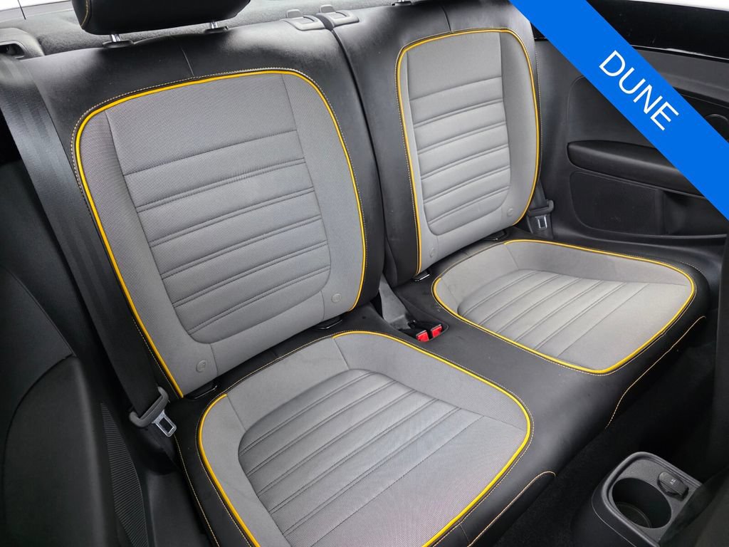 Used 2018 Volkswagen Beetle 2.0T Dune FWD image 25