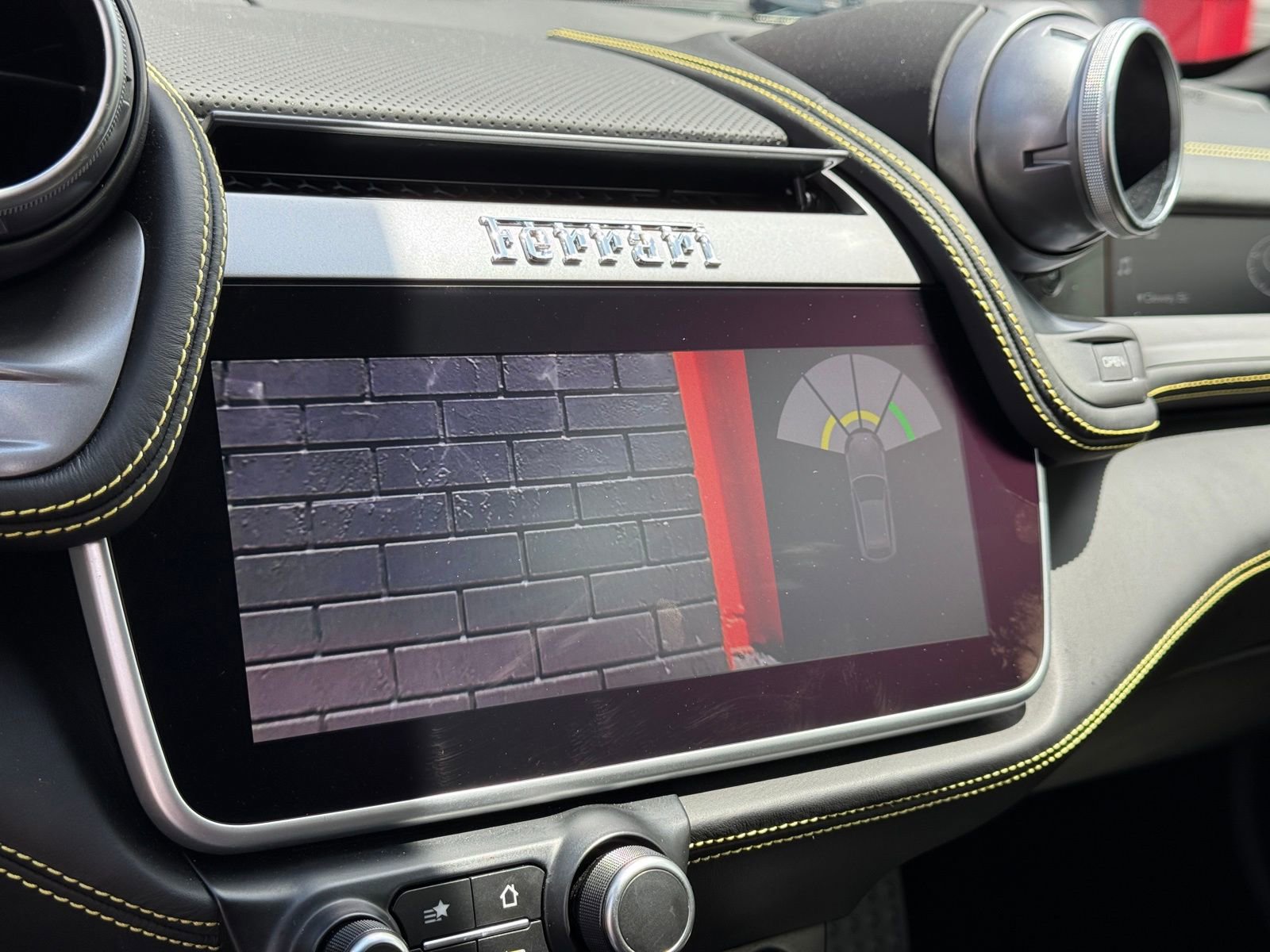 Used 2017 Ferrari GTC4Lusso image 39