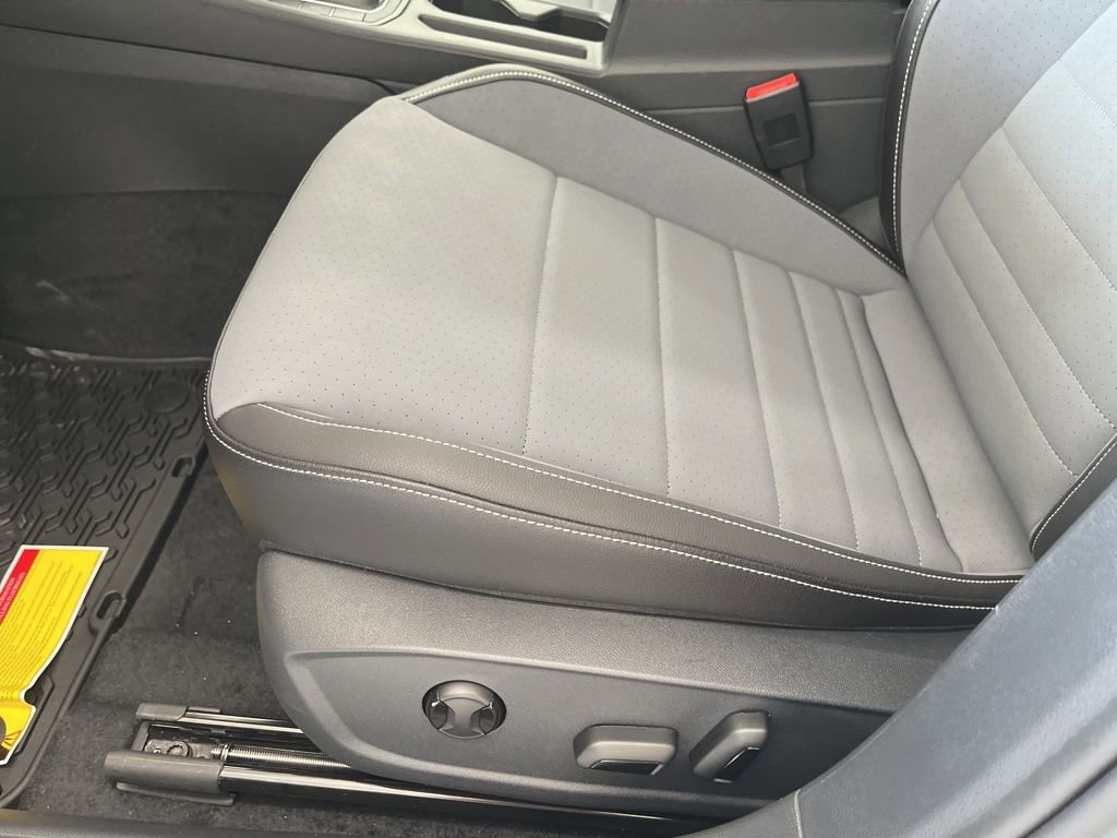 New 2026 Volkswagen Jetta SE image 13