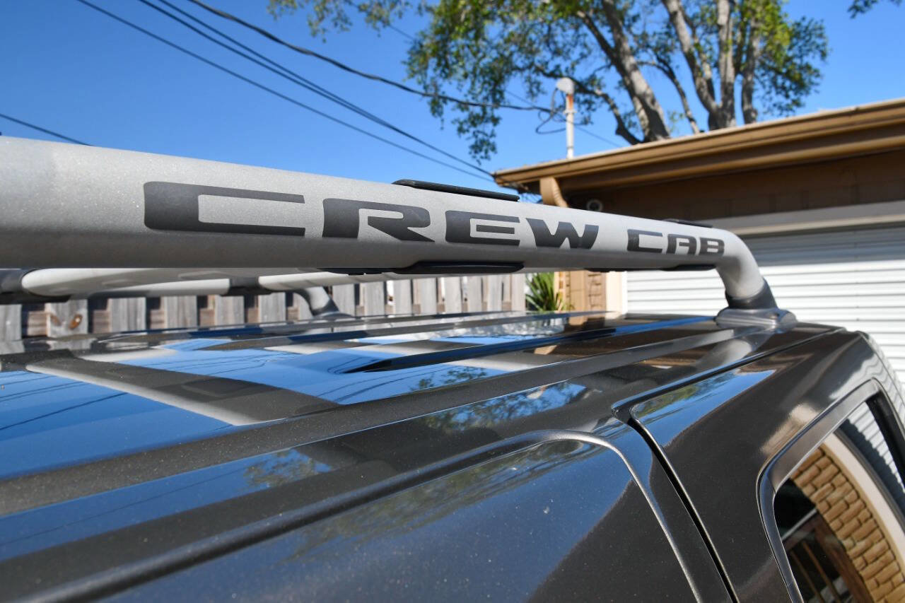 Used 2001 Nissan Frontier SE image 18